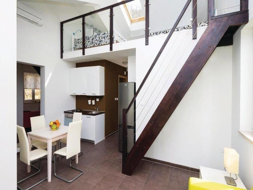 Apartments Grzic Porozina المظهر الخارجي الصورة